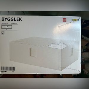 IKEA Lego storage box with Lego pad lid